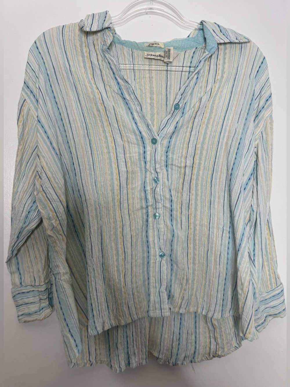 St. John's Bay Blue and Cream Striped Button-Down Shirt cotton lycra Lg stretch